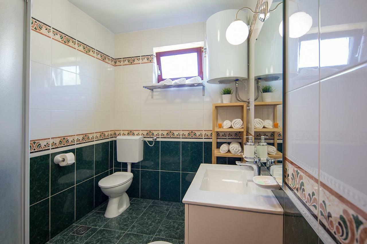 Apartments Bo Malinska Εξωτερικό φωτογραφία